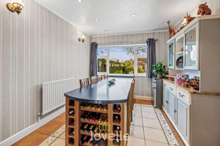 4 bedroom Detached house for sale in Laceby Road, Grimsby, DN34