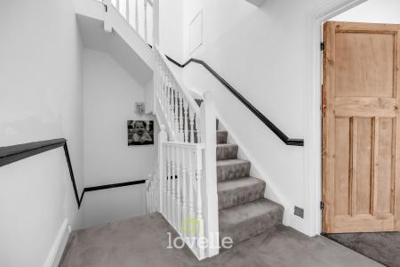 4 bedroom Semi-detached house for sale in Waltham Road, Grimsby, DN33