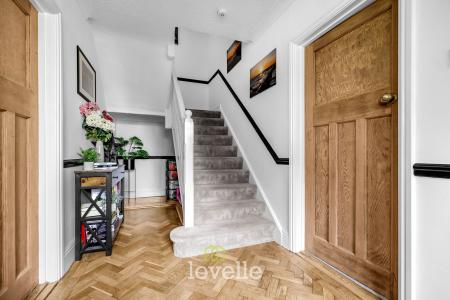 4 bedroom Semi-detached house for sale in Waltham Road, Grimsby, DN33