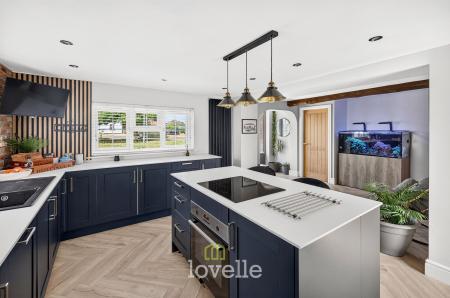 3 bedroom Detached house for sale in North End, Keelby, DN41