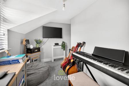 3 bedroom Detached house for sale in North End, Keelby, DN41