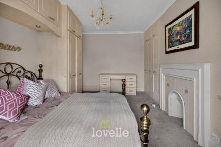 3 bedroom Semi-detached house for sale in Devonshire Avenue, Grimsby, DN32