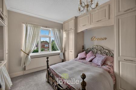 3 bedroom Semi-detached house for sale in Devonshire Avenue, Grimsby, DN32