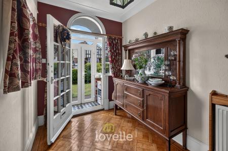 3 bedroom Semi-detached house for sale in Devonshire Avenue, Grimsby, DN32