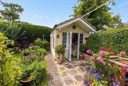3 bedroom Semi-detached house for sale in Devonshire Avenue, Grimsby, DN32