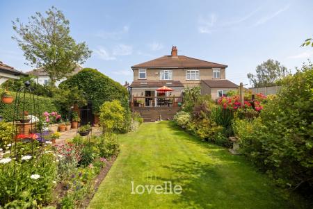 3 bedroom Semi-detached house for sale in Devonshire Avenue, Grimsby, DN32