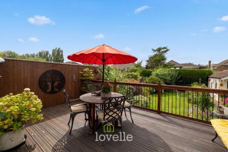 3 bedroom Semi-detached house for sale in Devonshire Avenue, Grimsby, DN32