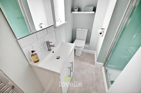 4 bedroom Detached house for sale in Wisteria Drive, Healing, DN41