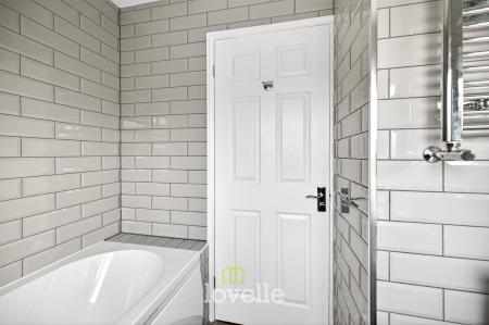 4 bedroom Detached house for sale in Wisteria Drive, Healing, DN41