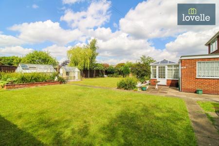 3 bedroom Detached house for sale in Coniston Avenue, Grimsby, DN33