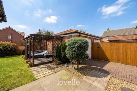 4 bedroom Detached house for sale in Bellflower Road, Grimsby, DN33