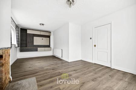 3 bedroom Detached house for sale in School Road, South Killingholme, DN40