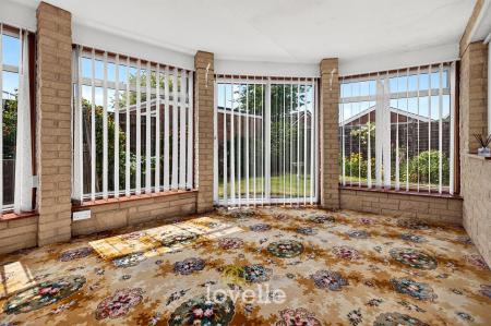 3 bedroom Detached bungalow for sale in Pelham Avenue, Grimsby, DN33