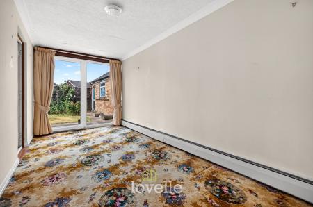 3 bedroom Detached bungalow for sale in Pelham Avenue, Grimsby, DN33