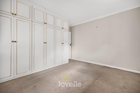 3 bedroom Detached bungalow for sale in Pelham Avenue, Grimsby, DN33