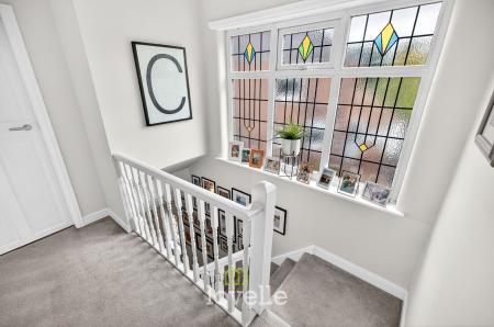 3 bedroom Semi-detached house for sale in Roundway, Grimsby, DN34
