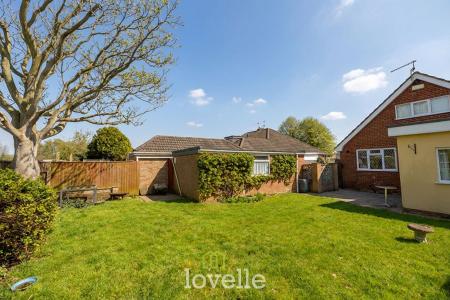 3 bedroom Detached house for sale in Ancaster Avenue, Grimsby, DN33