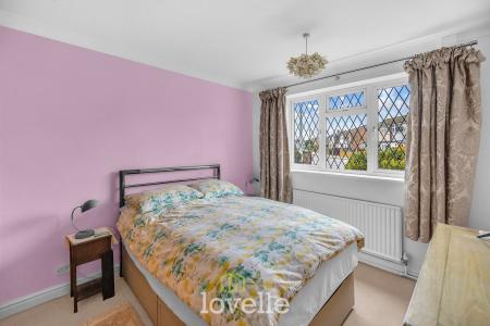 3 bedroom Detached house for sale in Ancaster Avenue, Grimsby, DN33