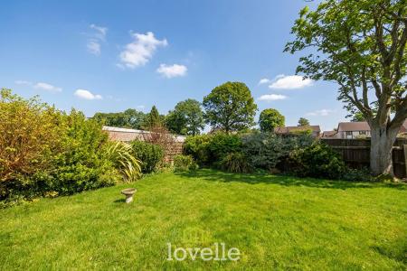 3 bedroom Detached house for sale in Ancaster Avenue, Grimsby, DN33