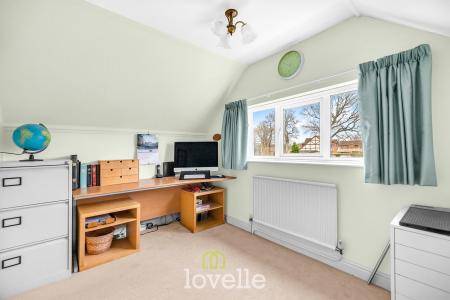 3 bedroom Detached house for sale in Ancaster Avenue, Grimsby, DN33