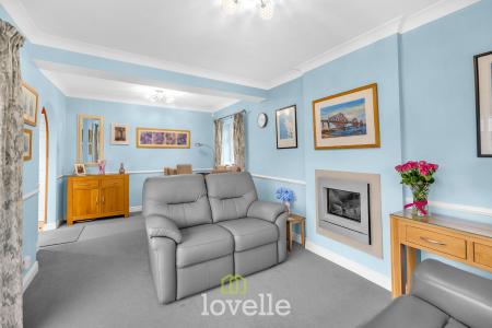 3 bedroom Detached house for sale in Ancaster Avenue, Grimsby, DN33