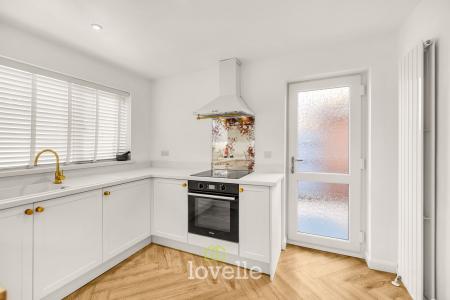 3 bedroom Semi-detached house for sale in Birkdale, Waltham, DN37