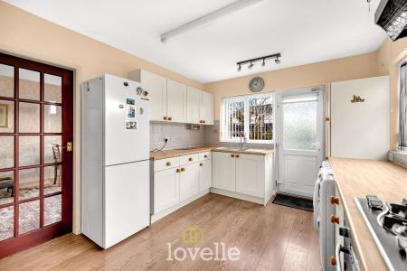 3 bedroom Semi-detached house for sale in Atkinsons Lane, Waltham, DN37