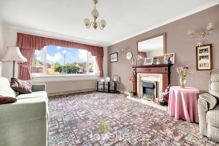 3 bedroom Semi-detached house for sale in Atkinsons Lane, Waltham, DN37