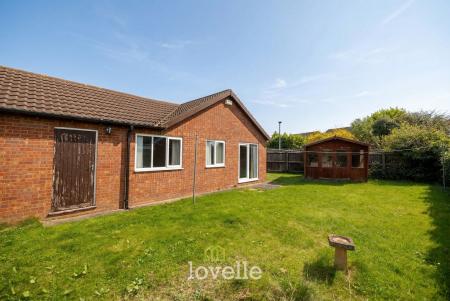 3 bedroom Bungalow for sale in Fortuna Way, Grimsby, DN37