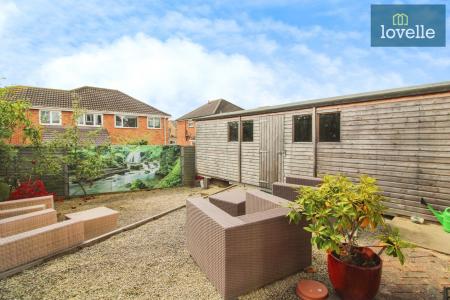 3 bedroom Semi-detached house for sale in Longmeadows Drive, Laceby, DN37