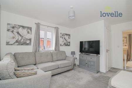 3 bedroom Semi-detached house for sale in Daisy Drive, Laceby, DN37