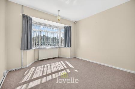 3 bedroom Semi-detached bungalow for sale in Holton Mount, Holton-Le-Clay, DN36