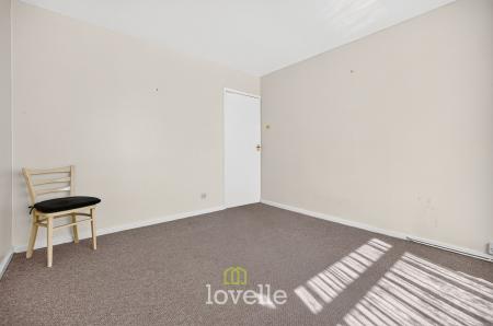3 bedroom Semi-detached bungalow for sale in Holton Mount, Holton-Le-Clay, DN36