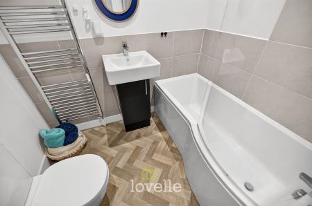 3 bedroom Terraced House for sale in Florina Place, Scartho Top, DN33