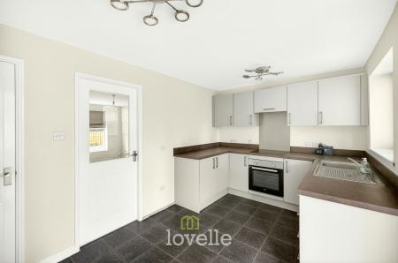 3 bedroom Semi-detached house for sale in Buckingham Grove, Scartho Top, DN33
