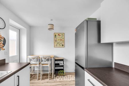 2 bedroom Semi-detached house for sale in Alexandra Close, Grimsby, DN31