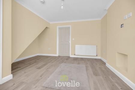 2 bedroom Semi-detached house for sale in Tealby Close, Immingham, DN40