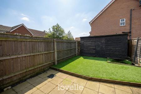 2 bedroom Semi-detached house for sale in Tealby Close, Immingham, DN40