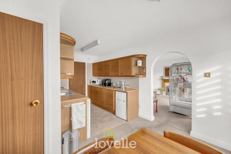 2 bedroom Flat for sale in St. James Court, Grimsby, DN34
