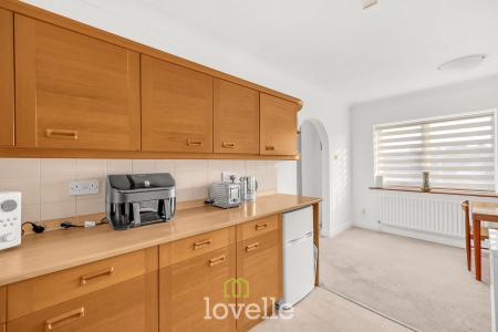 2 bedroom Flat for sale in St. James Court, Grimsby, DN34