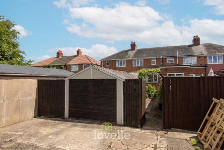 3 bedroom Terraced House for sale in Curry Road, Grimsby, DN34