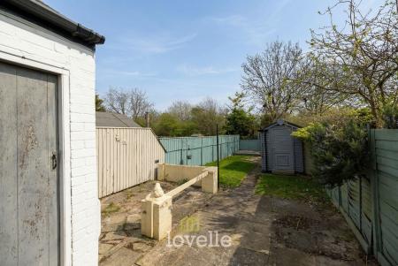 3 bedroom Terraced House for sale in Chelmsford Avenue, Grimsby, DN34
