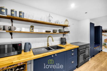 2 bedroom Terraced House for sale in Fairmont Road, Grimsby, DN32