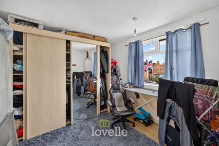3 bedroom Terraced House for sale in Crosby Road, Grimsby, DN33