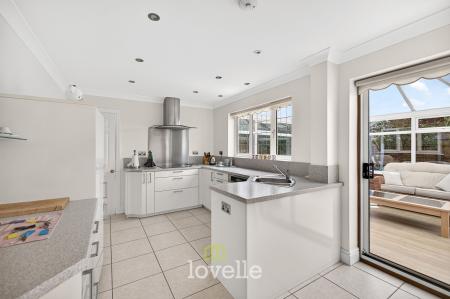 4 bedroom Detached house for sale in Augusta Oaks, Grimsby, DN34