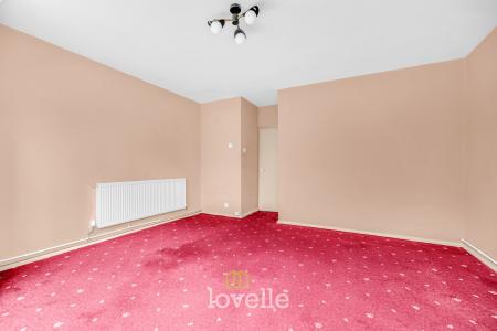 2 bedroom Flat for sale in Bargate, Grimsby, DN34