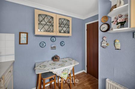 2 bedroom Terraced House for sale in Waterside Drive, Grimsby, DN31