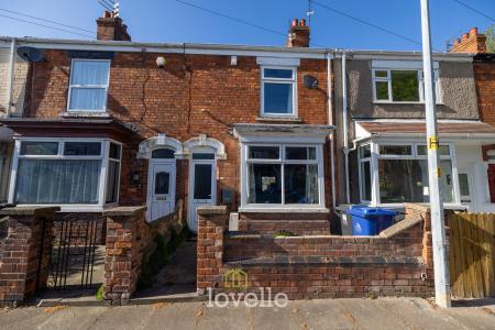 3 bedroom Terraced House for sale in Torrington Street, Grimsby, DN32
