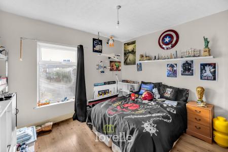 2 bedroom Terraced House for sale in Ladysmith Road, Grimsby, DN32