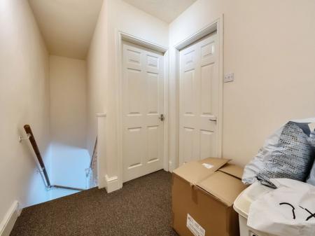 2 bedroom Semi-detached house for sale in Welholme Road, Grimsby, DN32